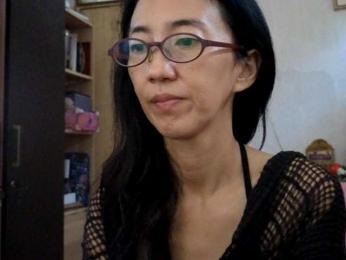 theQueenBee webcam model stream image