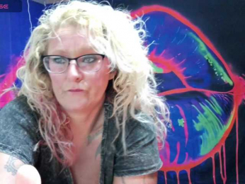 lisalovely6981 webcam model stream image