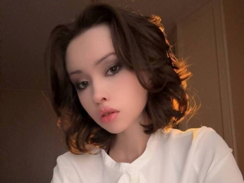 WillenaShake webcam model stream image