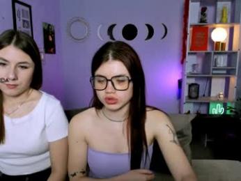 sara_muse1 webcam model stream image