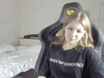 yunarosee webcam model stream image