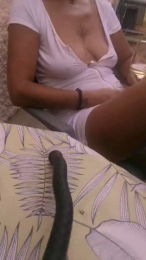 glam_our webcam model stream image