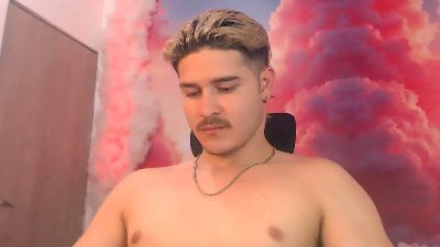 AlexPierss webcam model stream image