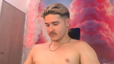 AlexPierss webcam model stream image