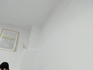 Mia Splash webcam model stream image
