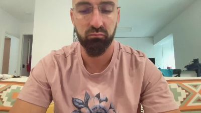 v1c70r1985 webcam model stream image