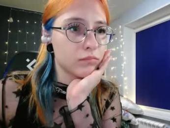 honelin webcam model stream image