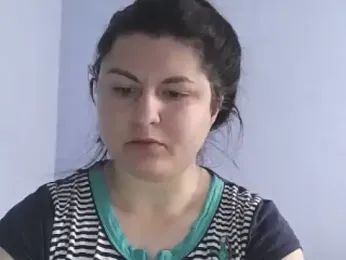 KiraSwee webcam model stream image