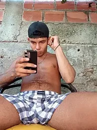 alex_candela webcam model stream image