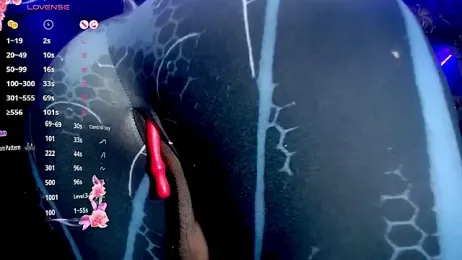 IsabellBigtitsxx webcam model stream image