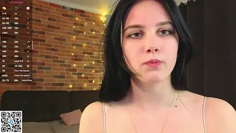 EnricaElis webcam model stream image