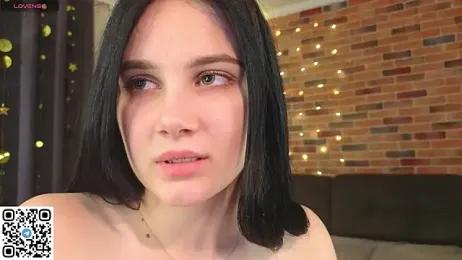 EnricaElis webcam model stream image