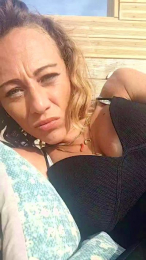 Saretta23 webcam model stream image