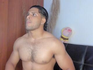 Owen Dark webcam model stream image