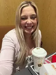 CherryAuroraa webcam stripchat model stream image