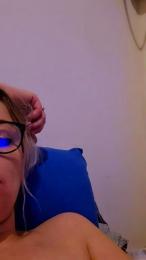 Jessicahe webcam cam4 model stream image