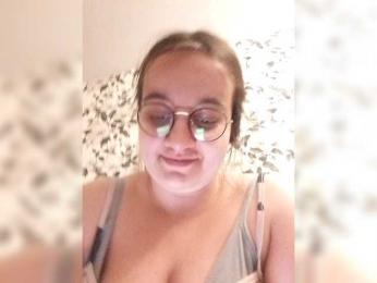 vikaaca webcam model stream image