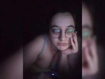 vikaaca webcam model stream image