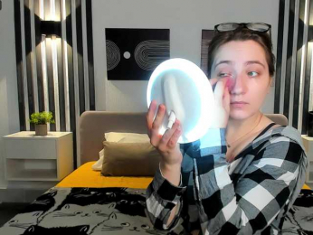 Tararyannn webcam bongacams model stream image