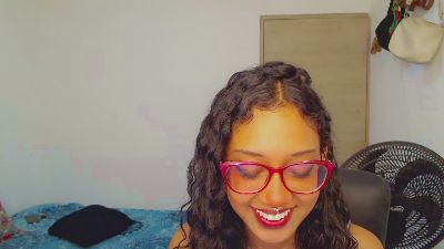 _Hibrida_ webcam model stream image