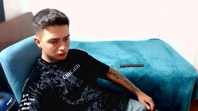 santii_ss webcam model stream image