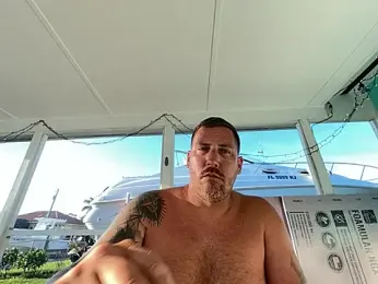 lancehungsandbaby webcam model stream image