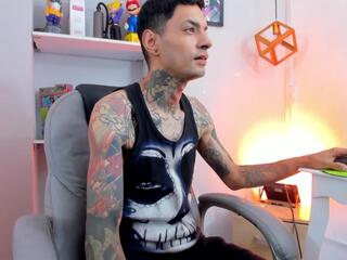 Nathan Kind webcam model stream image