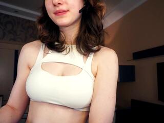 Elene Bate webcam model stream image