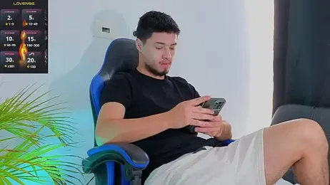 EdwardRoss_ webcam model stream image