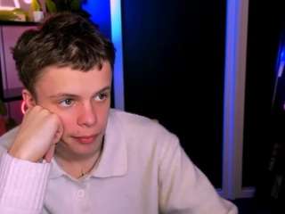 emil-lucky webcam camsoda model stream image