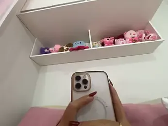 lariic webcam model stream image