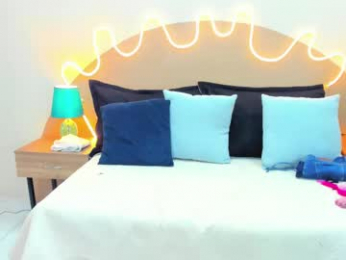nicolee_angels webcam chaturbate model stream image