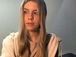 mollydrewer webcam model stream image