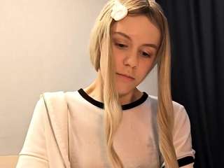 mollydrewer webcam model stream image