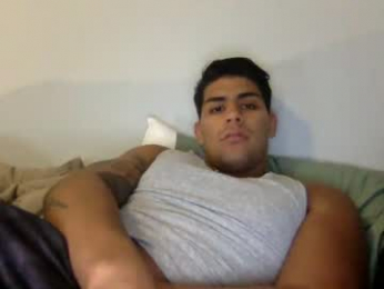 suaveces webcam model stream image