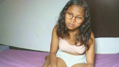 eliane20 webcam model stream image