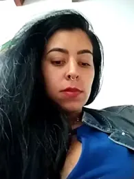 Luianna webcam model stream image