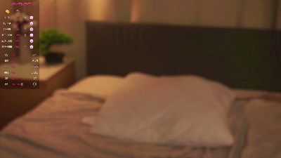 RoxanaHronek webcam model stream image