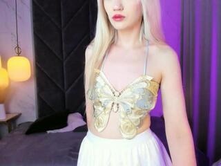 Emily Veski webcam model stream image