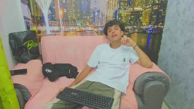 hot_bunny_77 webcam cam4 model stream image