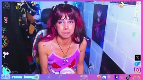 Roxanbunny1 webcam model stream image