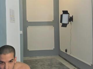 Frank Yong webcam model stream image