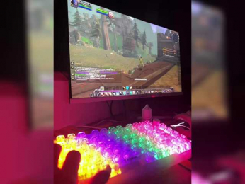 dinaLove webcam model stream image