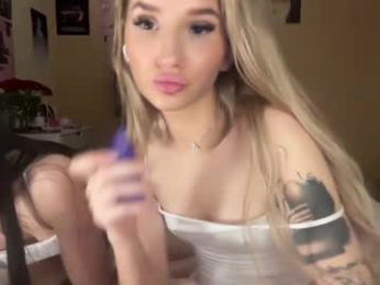lustytwins webcam model stream image