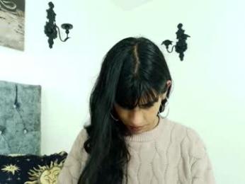 bella_poisonous webcam model stream image