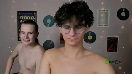 leo_void webcam model stream image