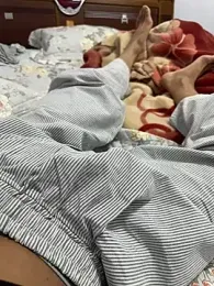 gold221298 webcam model stream image