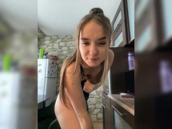 Intro31 webcam bongacams model stream image