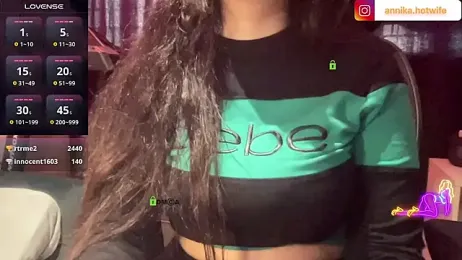 CharmingTania webcam model stream image