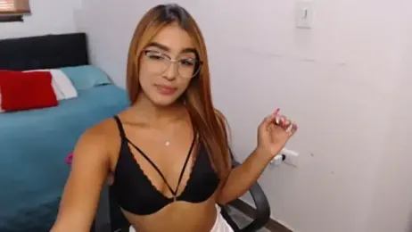 GiltRosebush webcam model stream image